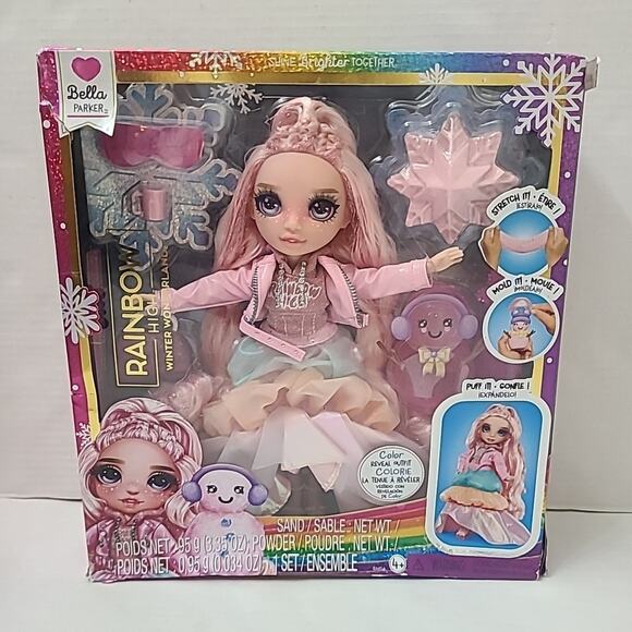 Rainbow High Winter Wonderland Bella - Pink 11” Fashion Doll with Magic Snow - Picture 1 of 4